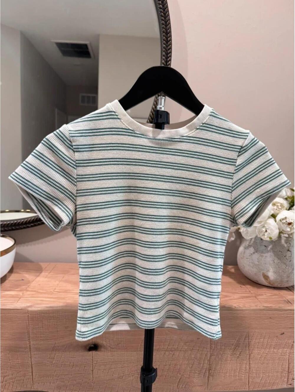 Kiriou White And Green Stripe Crop Top